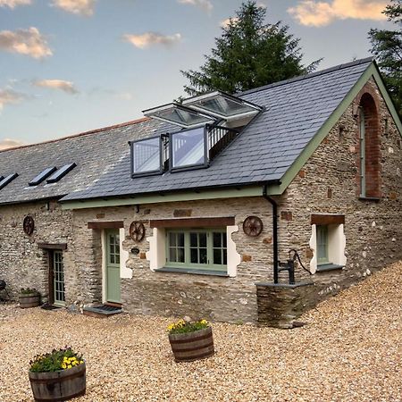 Poppy'S Barn Villa อิลฟราคูมบ์ ภายนอก รูปภาพ